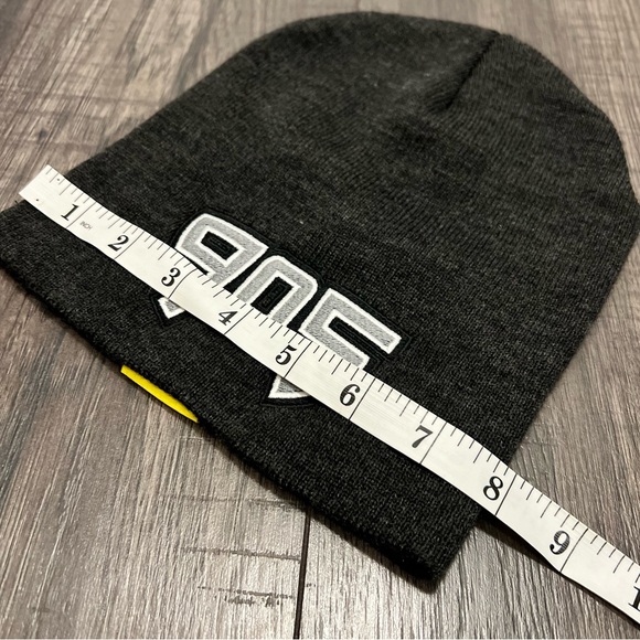 Raptors 905 Toque Winter Hat - Picture 4 of 5